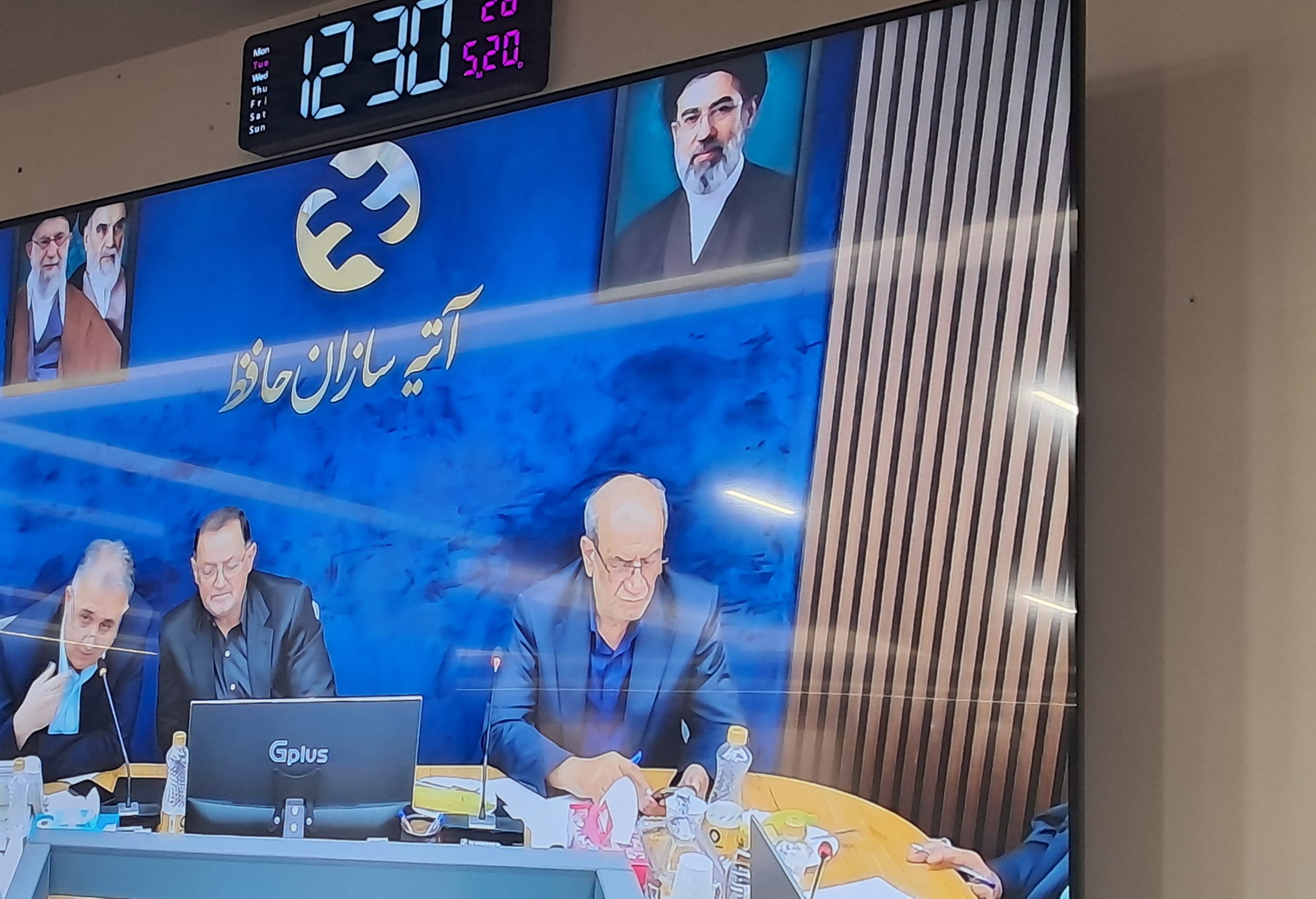 نشست راهبردی بازنشستگان تهران و آتیه‌سازان حافظ؛ بیات: رضایتمندی خط قرمز ماست