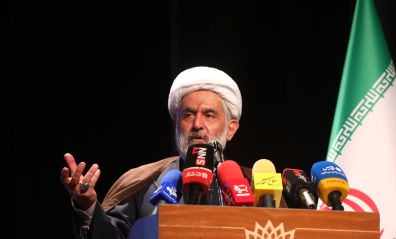 لانچر روایت برای کارگران و بازنشستگان؛ صدای جامعه ای که نباید گم شود