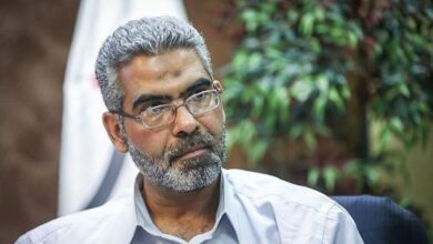 حمله عضو کمیسیون اقتصادی به وزیر اقتصاد/ امضای جنابعالی و رئیس کل بانک مرکزی روی اسکناس برای یادگاری نیست!