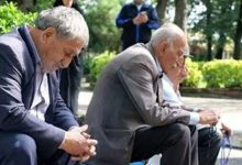 معوقه فروردین این گروه از بازنشستگان پرداخت نشد/ یازنشستگان: چرا پرداخت‌ها این‌قدر با تاخیر و نامرتب است؟!