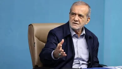 پزشکیان: دولت در موضوع بنزین از رویکردهای شتاب‌زده و شوک‌آور پرهیز خواهد کرد / سیاست‌های مدیریت مصرف بنزین تدریجی و با محوریت همراهی مردم اجرا می‌شود