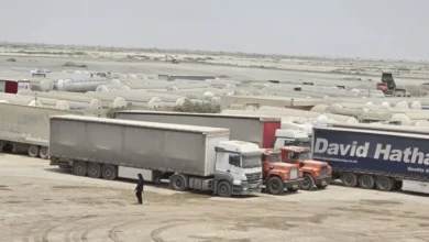 رئیس اتاق بازرگانی خرمشهر: بسته شدن موقتی مرزها، هزینه حمل کالا به عراق را ۲۵ درصد افزایش داد، زیرا بازرگانان مجبور شدند کالاهای خود را از مرزهای دیگر انتقال دهند