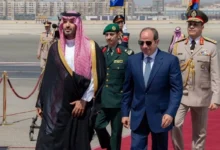 مصر: آماده‌ایم تمامی اشکال حمایت لازم و ممکن را برای مقابله با حملات حوثی‌ها در اختیار عربستان قرار دهیم / السیسی خواستار برگزاری نشست اضطراری پارلمان شده است تا مجوز لازم برای به‌کارگیری نیروهای نظامی مصر صادر شود